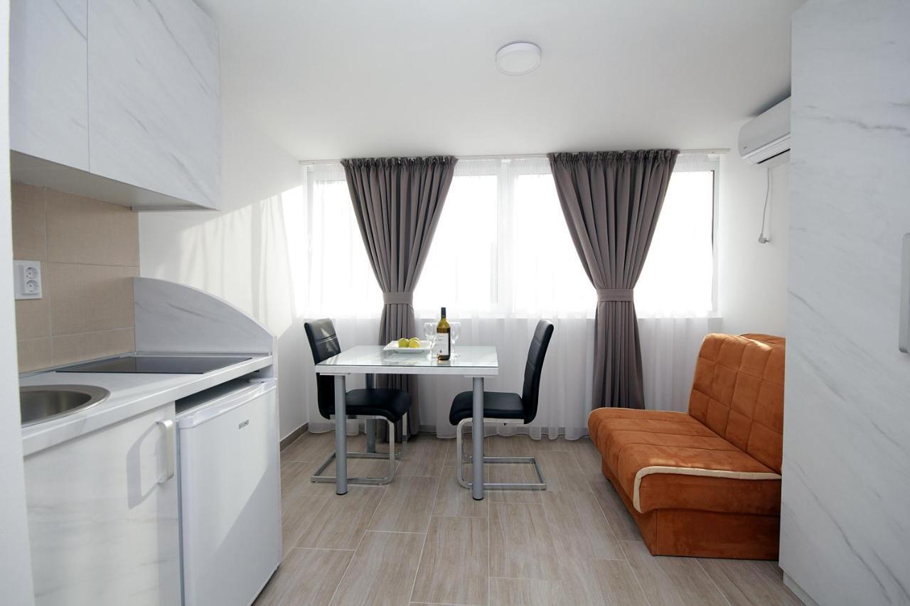 Apartments Residence Dj Petrovac المظهر الخارجي الصورة