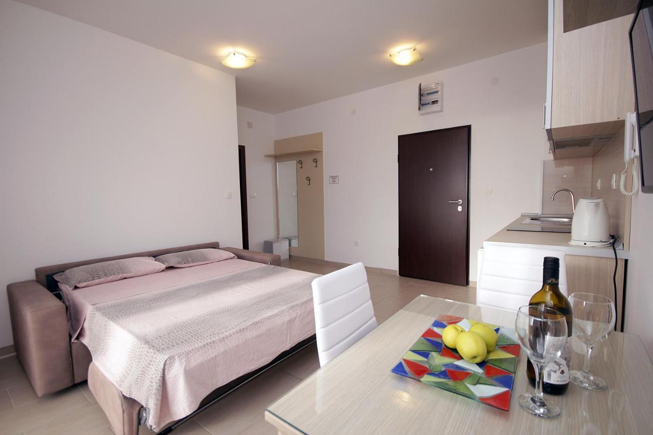 Apartments Residence Dj Petrovac المظهر الخارجي الصورة