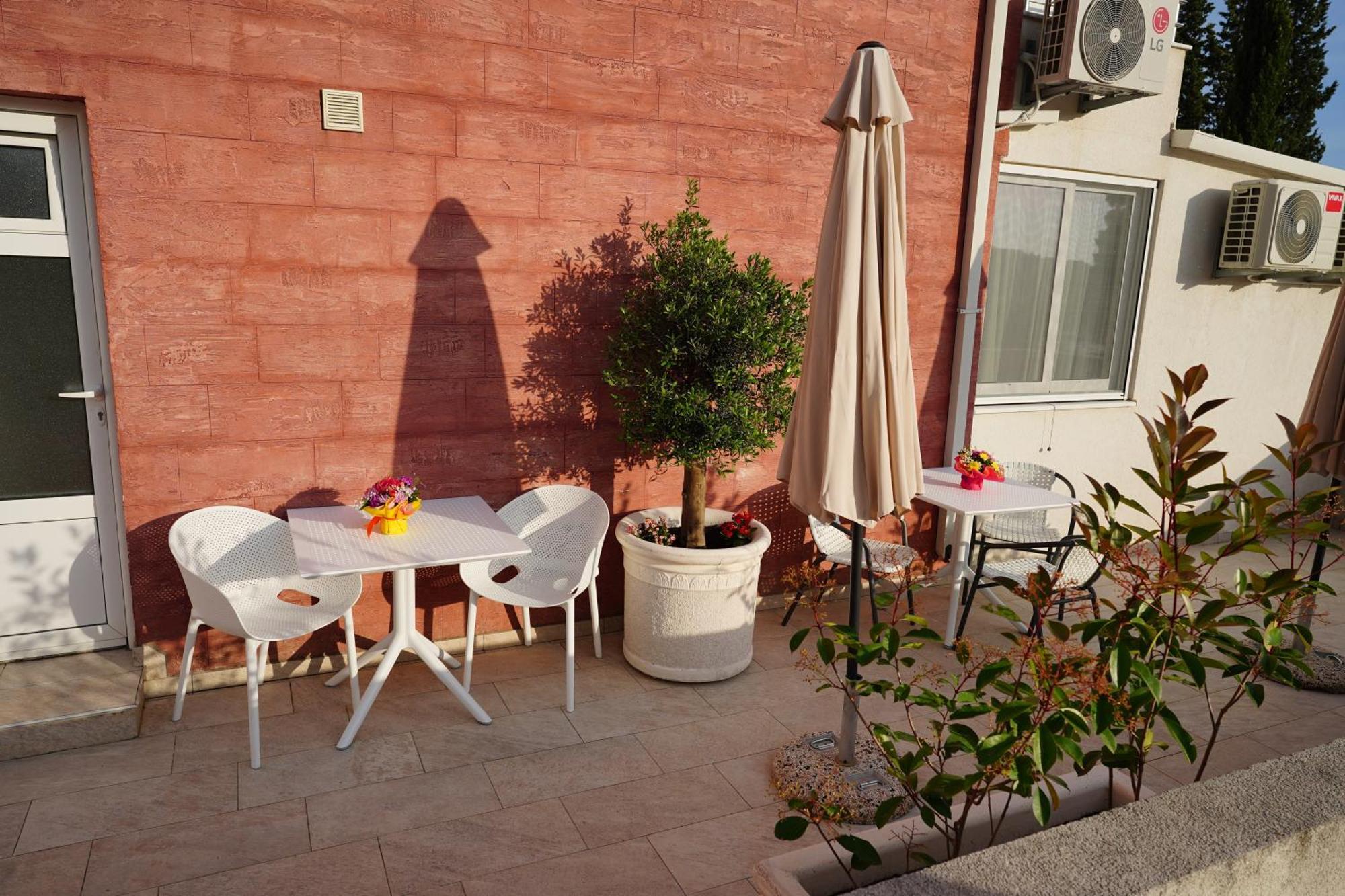 Apartments Residence Dj Petrovac المظهر الخارجي الصورة