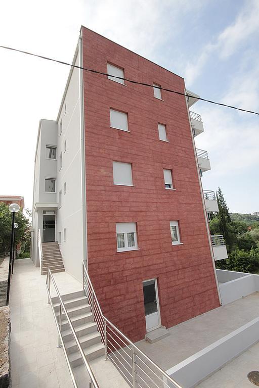 Apartments Residence Dj Petrovac المظهر الخارجي الصورة