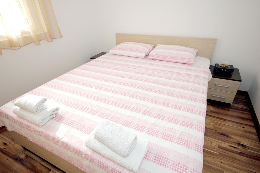 Apartments Residence Dj Petrovac المظهر الخارجي الصورة