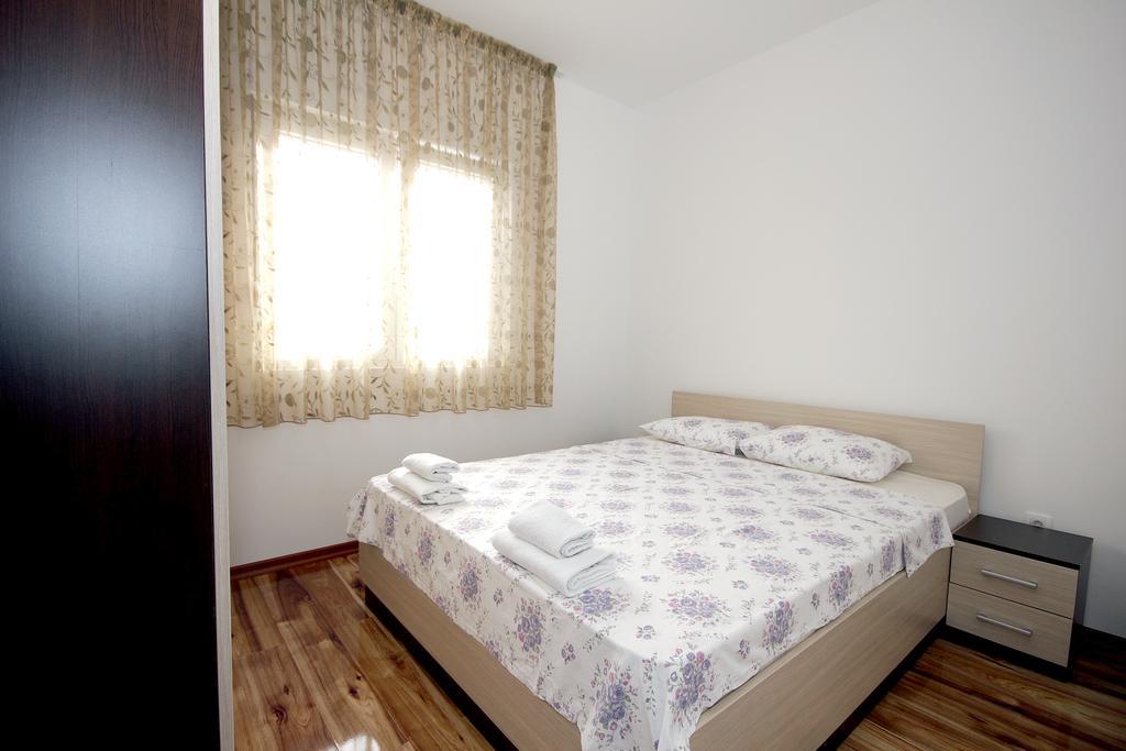 Apartments Residence Dj Petrovac المظهر الخارجي الصورة